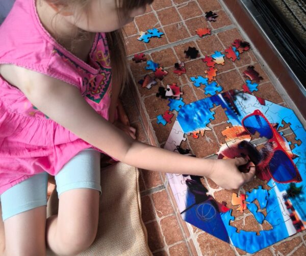 Puzzle drewniane – Funnymals – Kapibara Swimpybara – 90 el. - obrazek 7