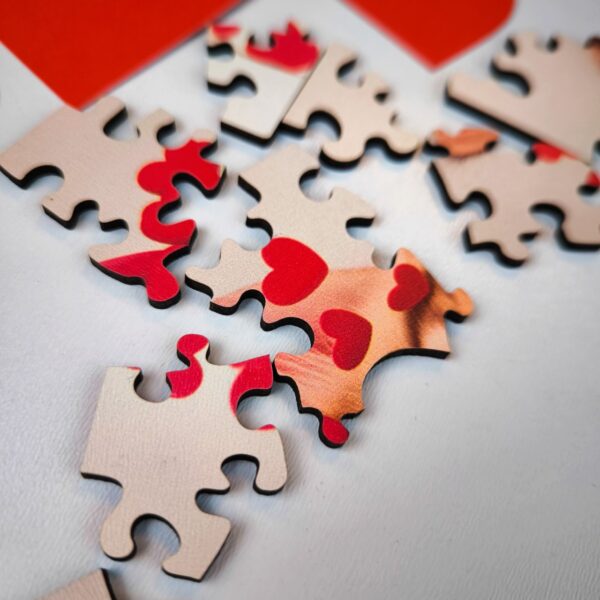 Drewniane Puzzle Milliwood - Celebrating - Kotek pełen miłości 24x20 50 el. - obrazek 5