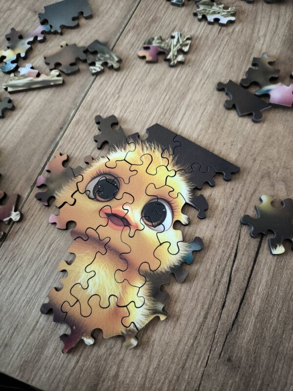 Drewniane Puzzle Milliwood – Celebrating – Wielkanocny Kurczaczek 20×14,8 50 el. - obrazek 6